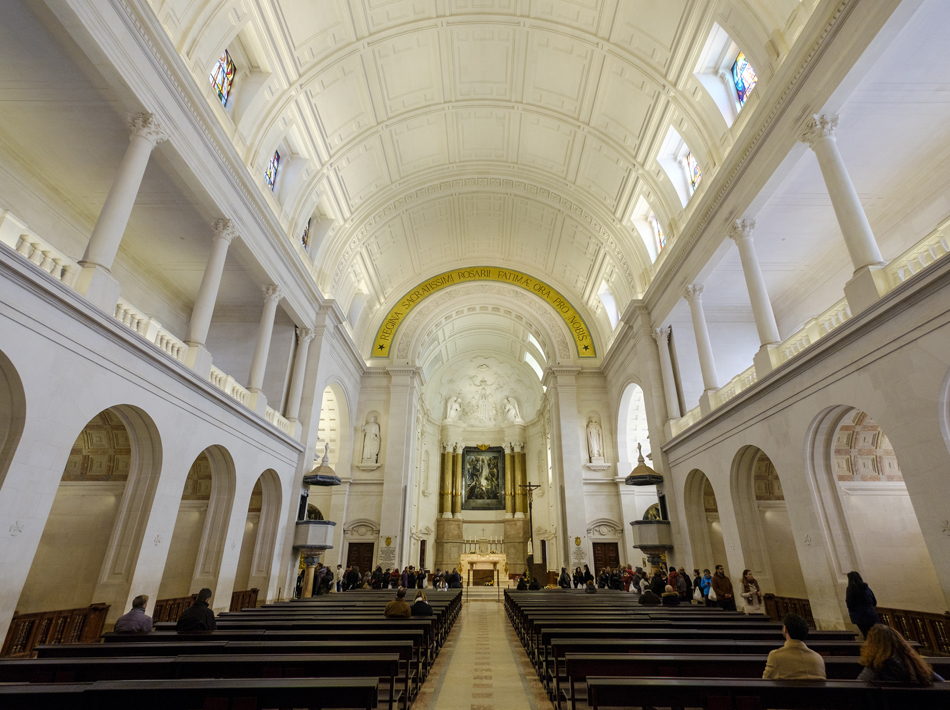 Basilica N. Sra. Do Rosário de Fátima (1) Basilica N. Sra. Do Rosário de Fátima (1)